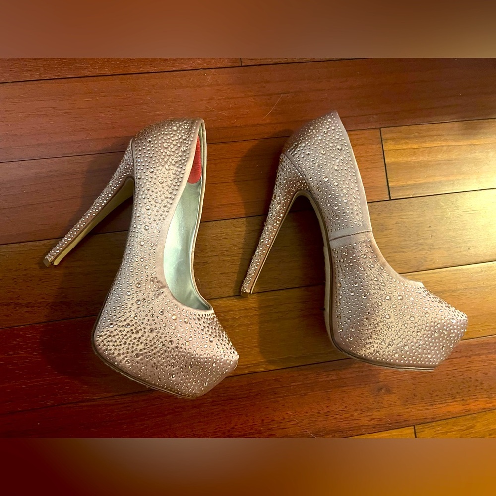 Only worn once Rose Gold rhinestone platform stilettos